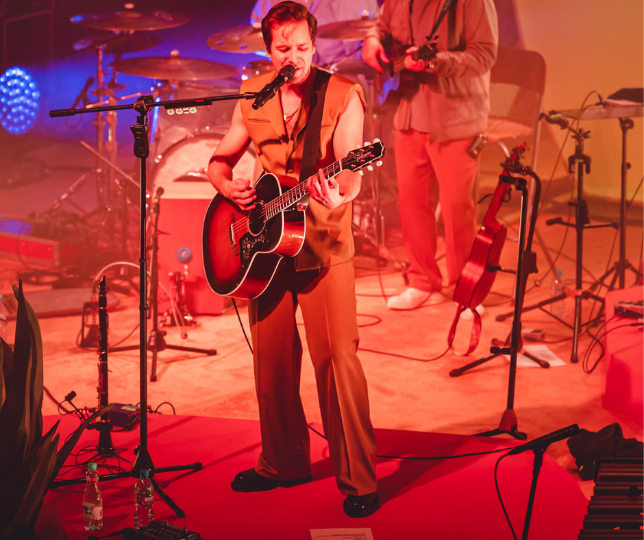 Krzysztof Zalewski Endorser Takamine